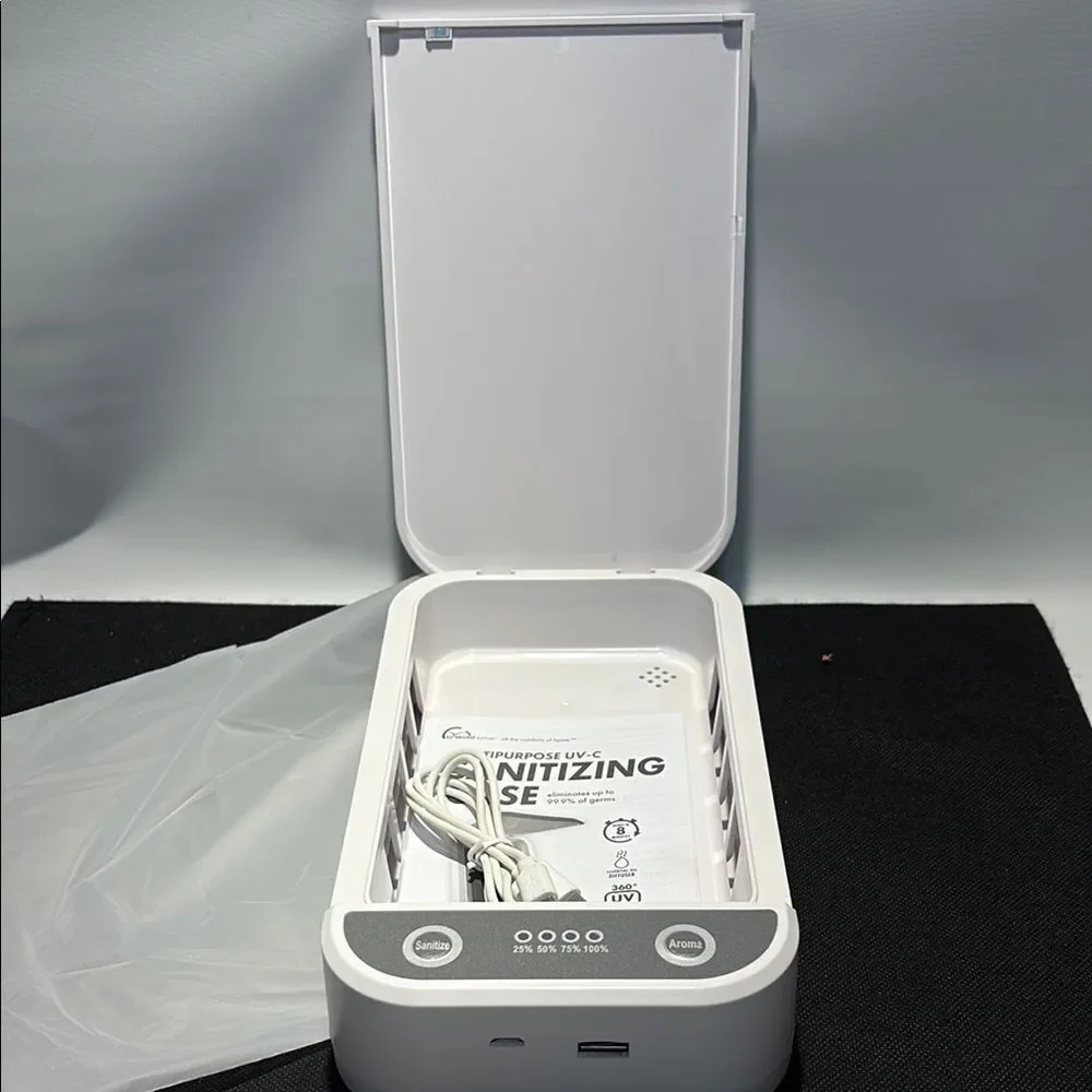 ravel UV-C Sanitizing Case - White and Blue